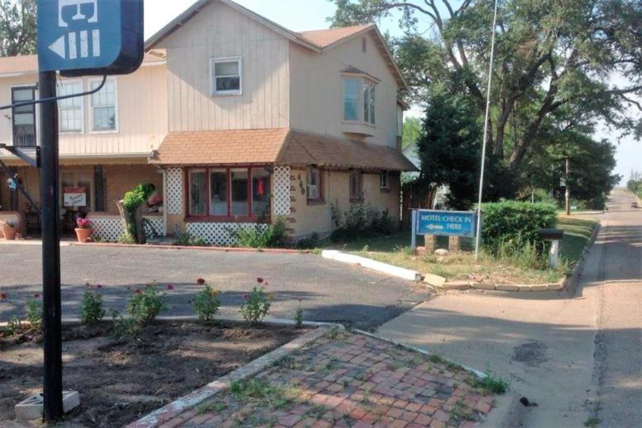 Oyo Hotel Colby, Ks Εξωτερικό φωτογραφία