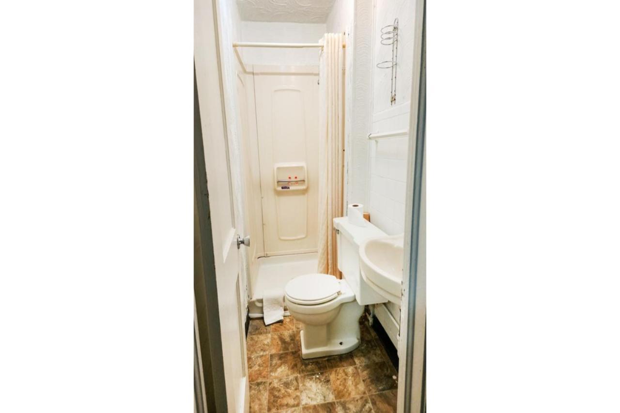 Oyo Hotel Colby, Ks Εξωτερικό φωτογραφία