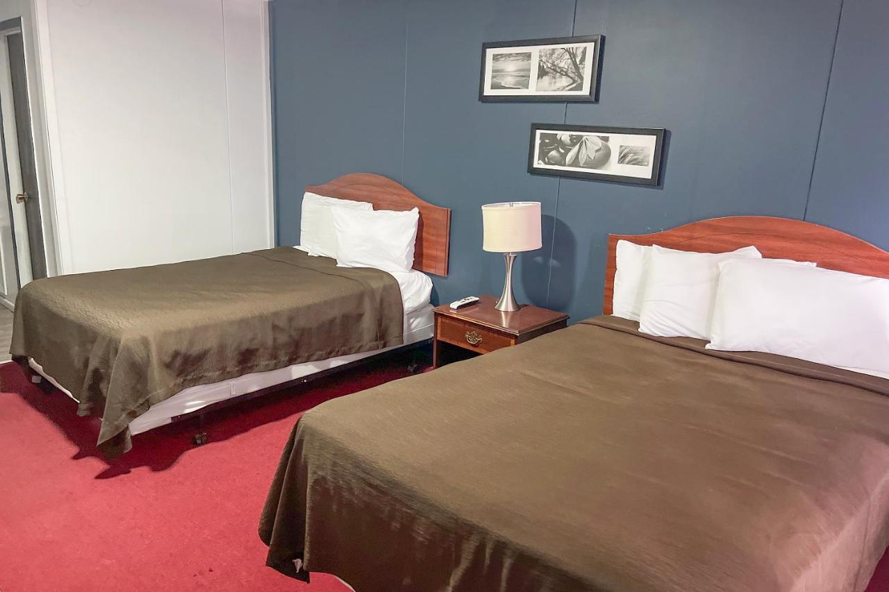 Oyo Hotel Colby, Ks Εξωτερικό φωτογραφία